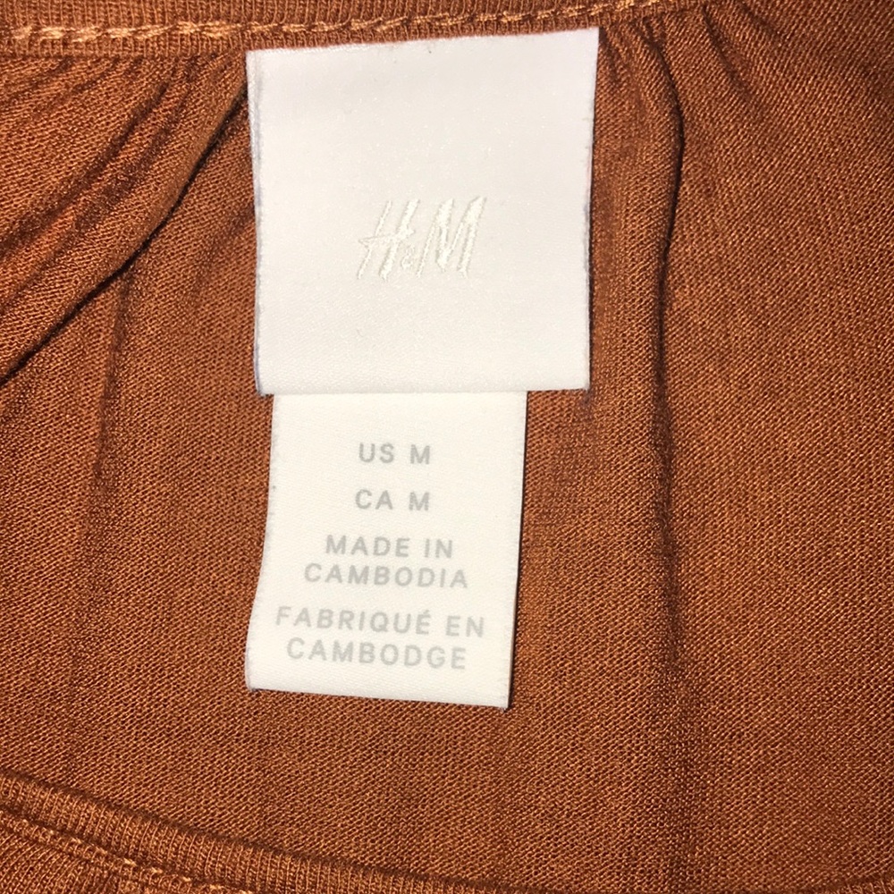 H&M TOP - Picture 2 of 2